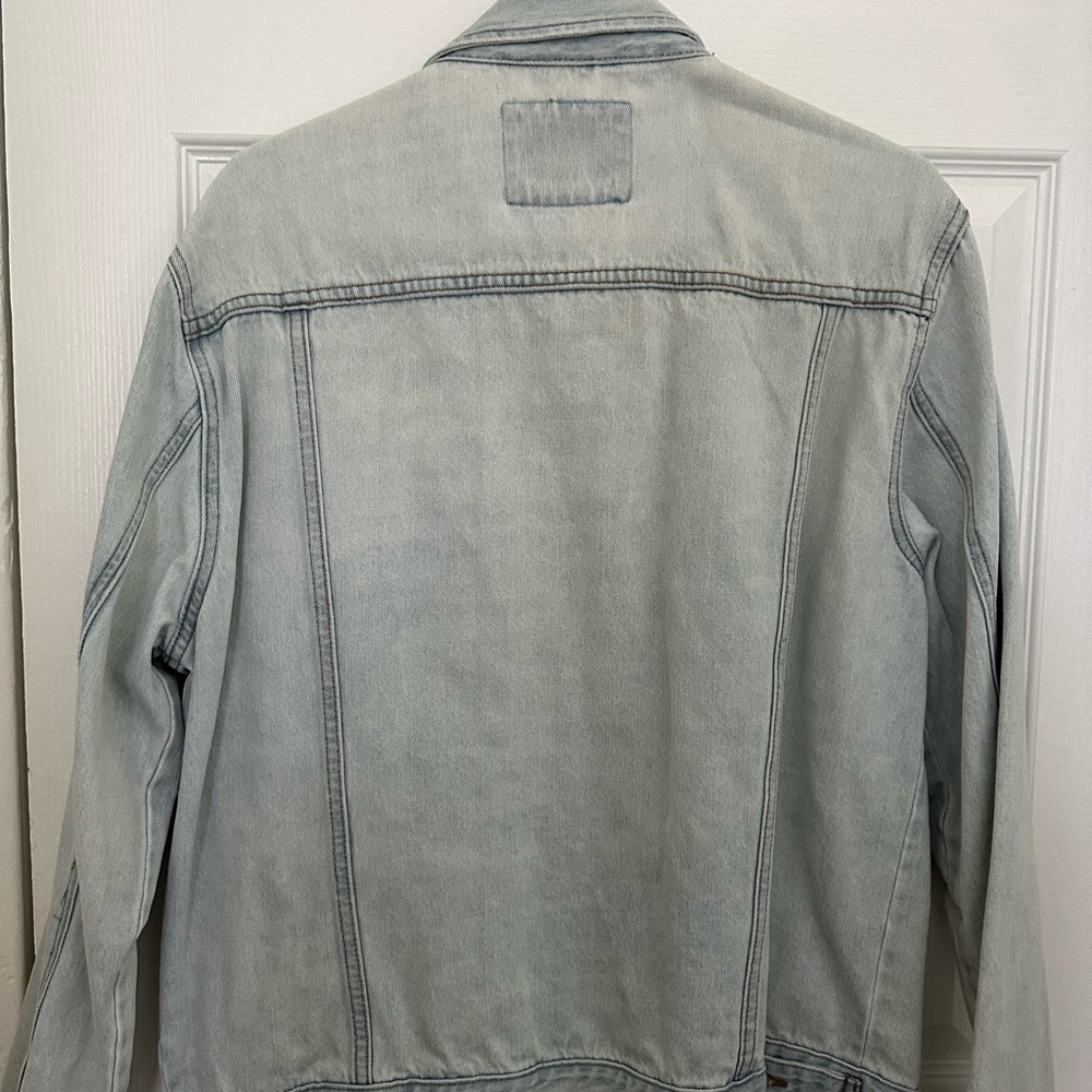 Forever 21 Men's Light Blue Denim Jacket - Picture 2 of 2